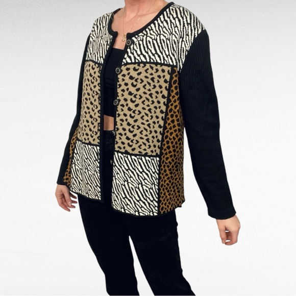VINTAGE | Eric Steven | Animal Print Long Ribbed Sleeve Cardigan Sweater Jacket - Picture 4 of 7
